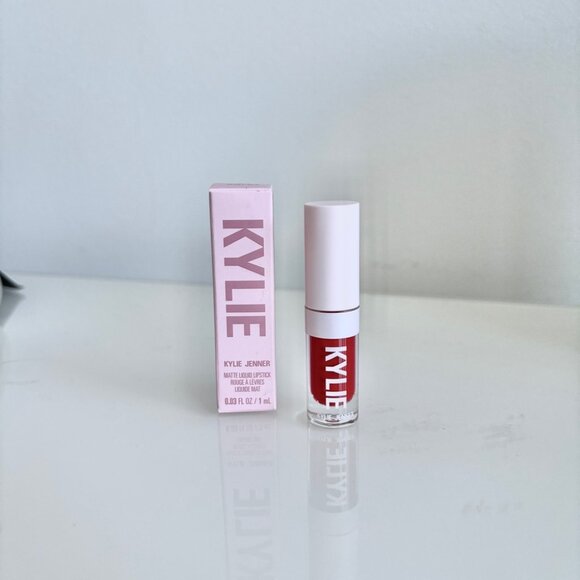 💞 2 for $15 💞 NIB Kylie Cosmetics Matte Liquid Lipstick Mini 1 ml / 0.03 oz - Picture 2 of 5